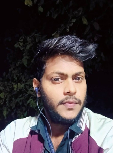 Neeraj, 23, Unzen