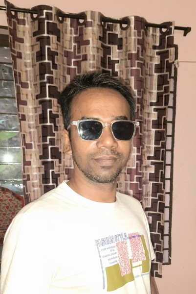 Khan vai, 30, Surcin