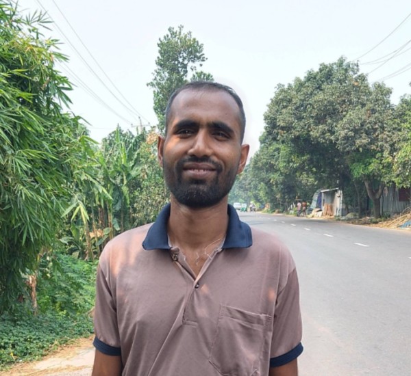 najmul huda, 34, Castleton