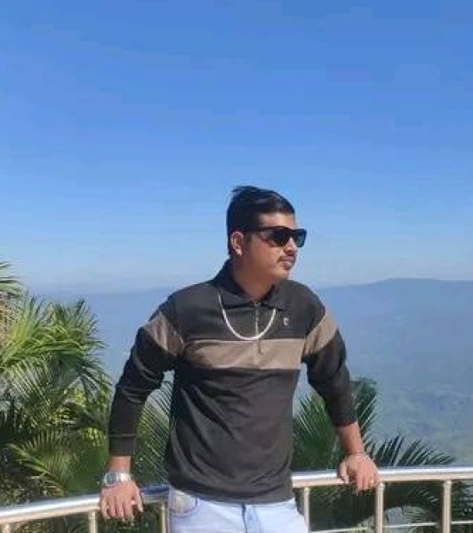 Rabby, 29, Mbaki