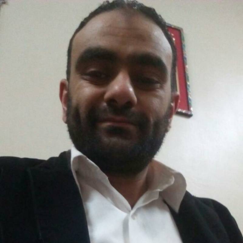 Ayman, 42, Clinton