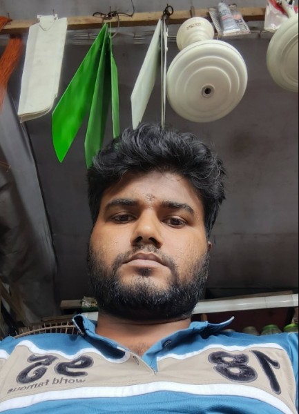 Santo, 24, Kalandy