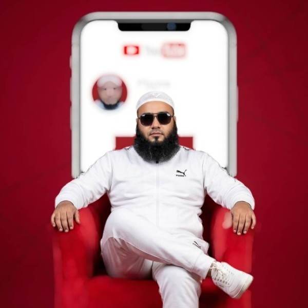 Md Kamal Khan, 38, Kitob