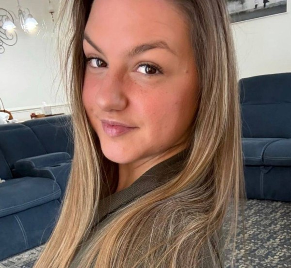 Olivia, 23, Castenedolo