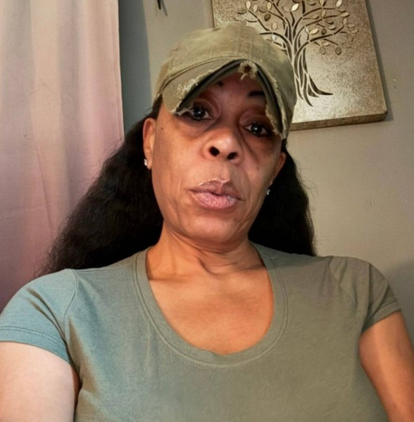 allison, 50, Drma