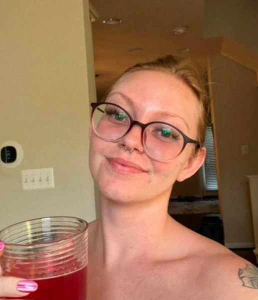 Sharon, 40, Amiawar