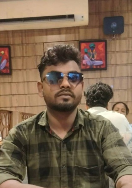 Ranjeet, 20, Bik