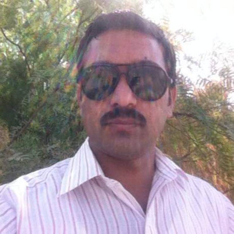 Ahmed, 43, Arad