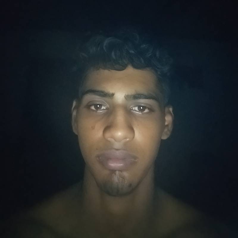 Simman, 18, Wattrelos