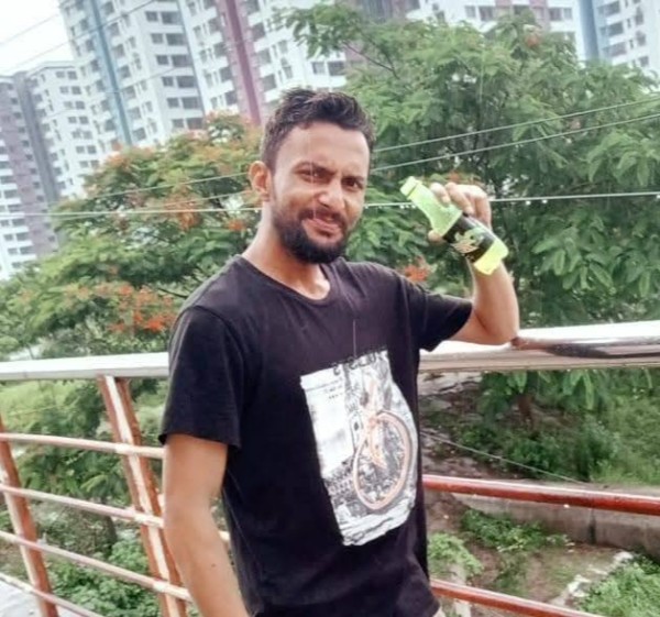 Emdadul, 38, Khanewal