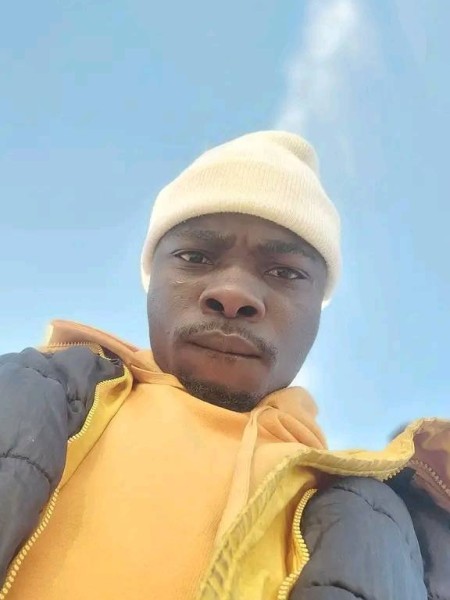 Gift, 24, Kostel