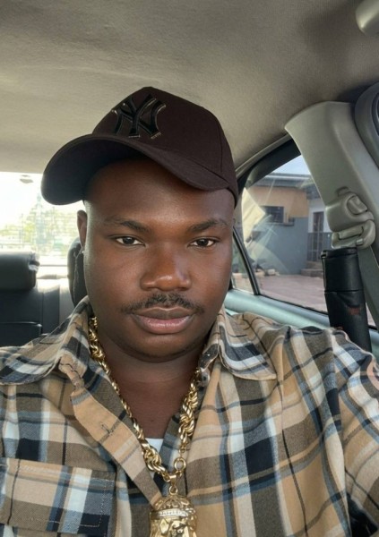 Lester, 31, Sunjiayan