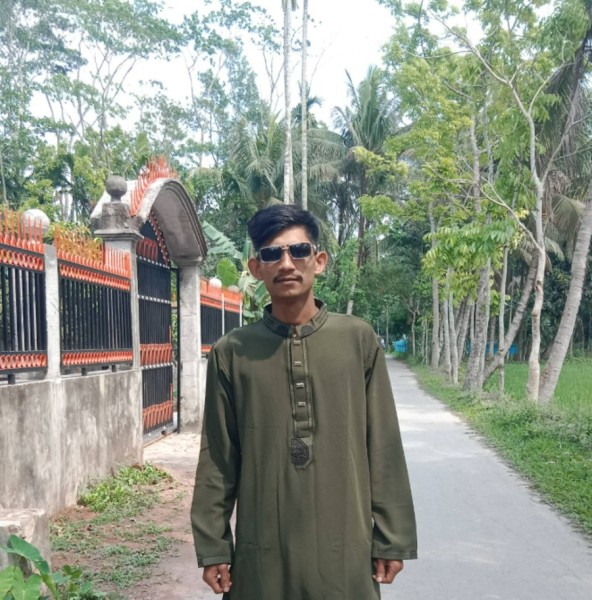 Ayan shordar, 27, Alksne