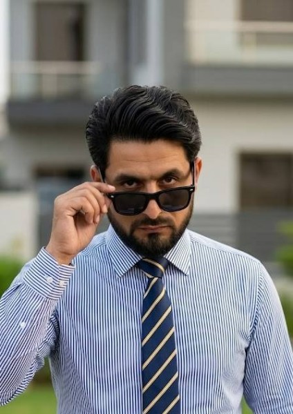 Nasir, 28, Caetit