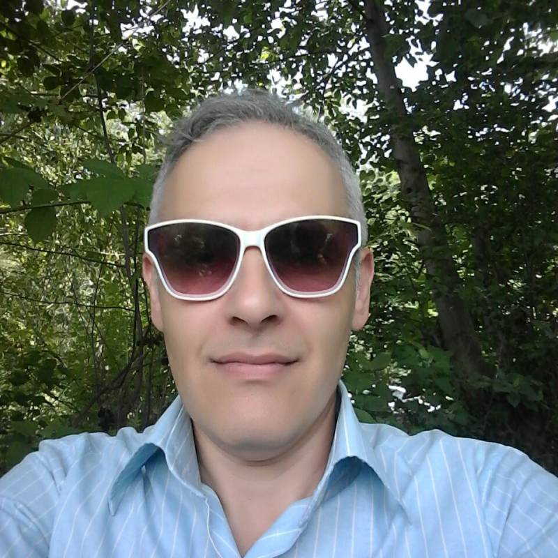 Ali, 50, Zao