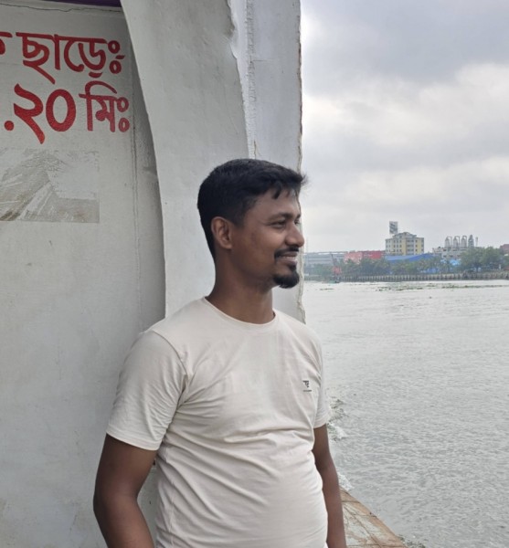 MONIR, 25, Sabadell