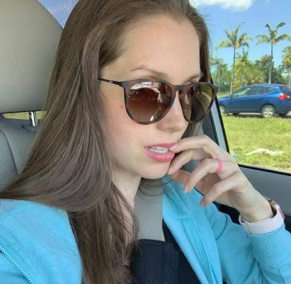 Marie, 29, Seada