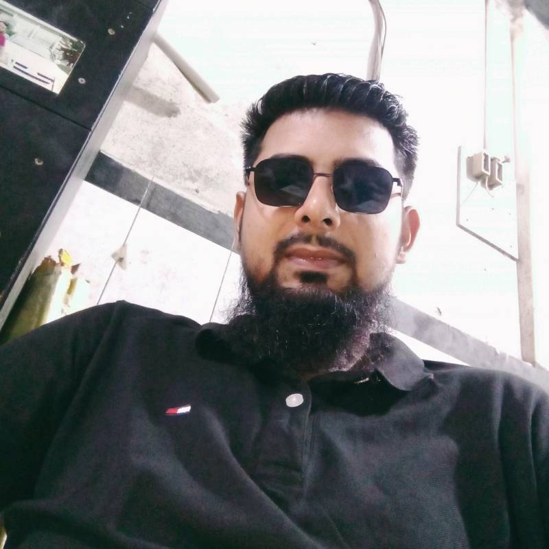 Sarker, 34, Lyndon