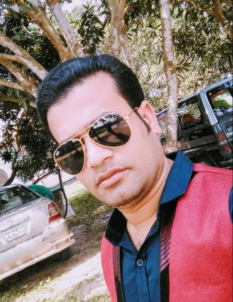 AGUN, 38, Cai