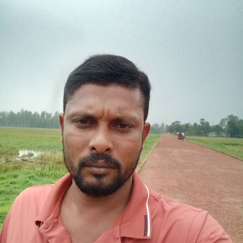 Khan, 35, Naliya