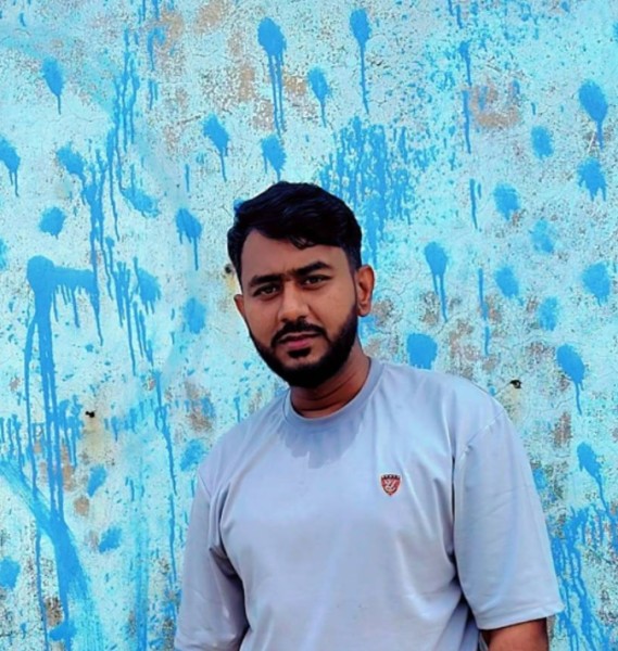 MD CHANCHAL KHAN, 30, Nevers