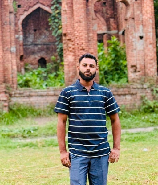 Habib Munshi, 26, Junik