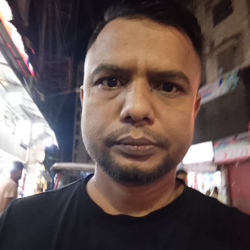 RazzAk, 36, Tyva
