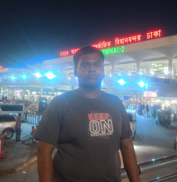 MD MURSALIN HOSSAIN, 19, Binisalem