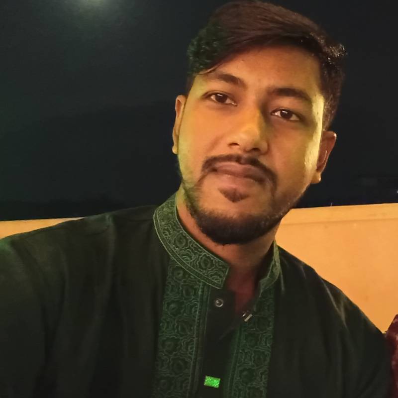 Khan, 28, M Resulzade