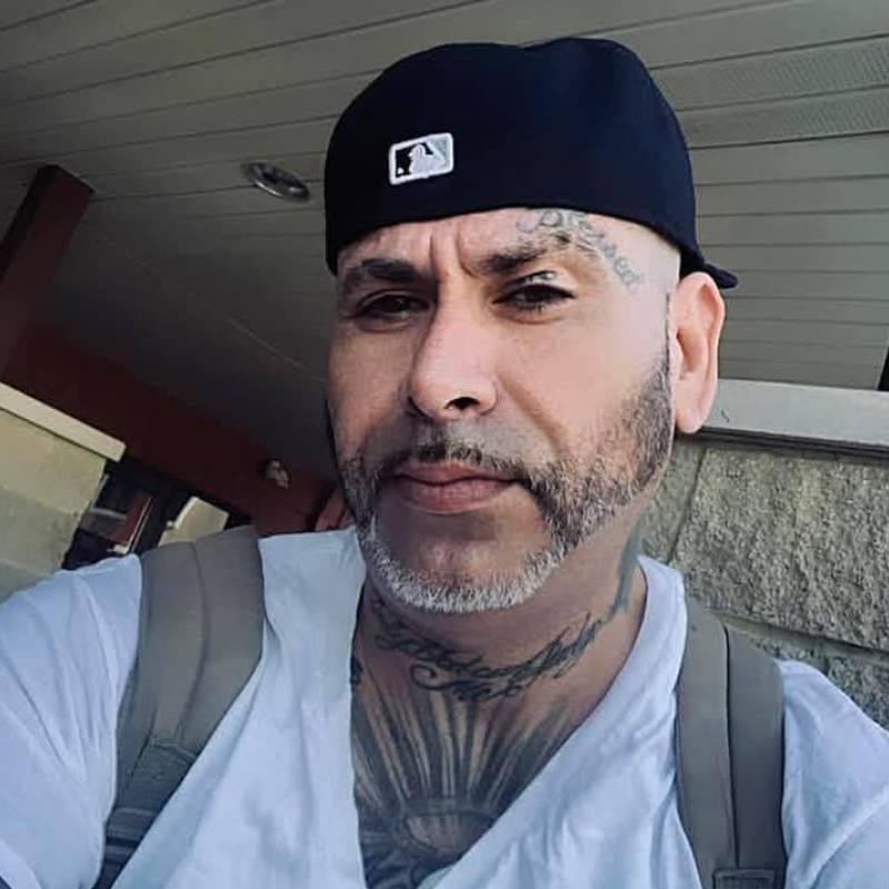 Jushouston, 43, Iyo