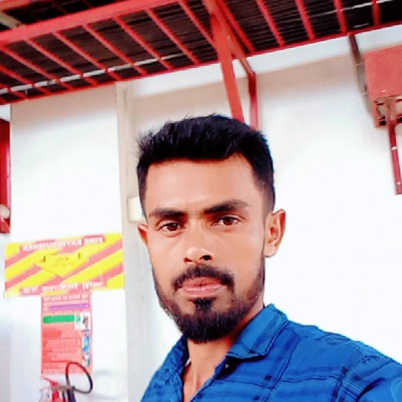 Masud, 24, Lome