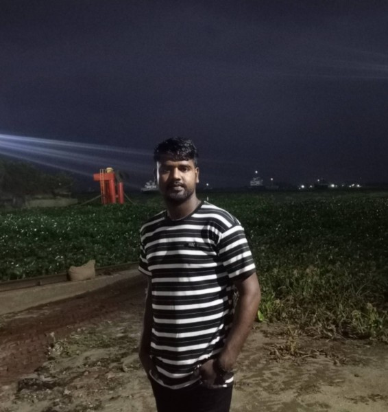Pavel, 32, Olney