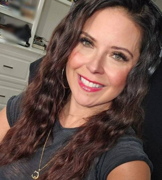 Crystal, 40, Pingtung