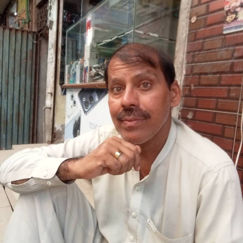 https://saymehi.com dating Baba123 in Pakistan