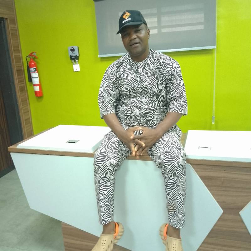 https://saymehi.com dating Damidave in Nigeria