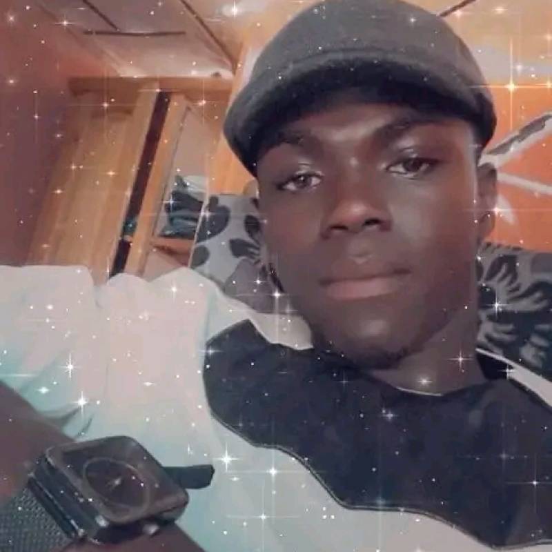 https://saymehi.com dating Olivier in Senegal