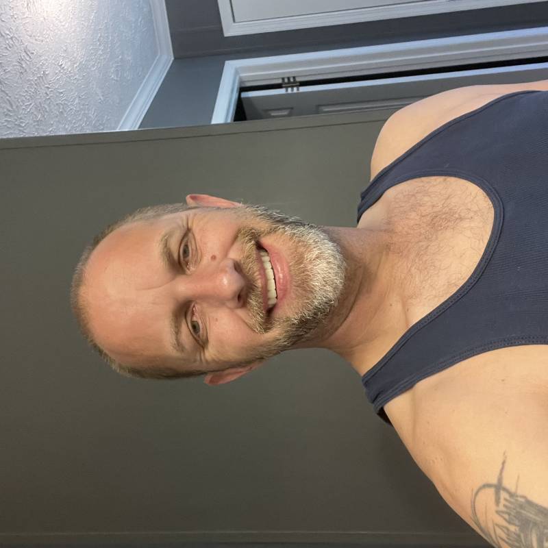 https://saymehi.com dating Mike379 in United States