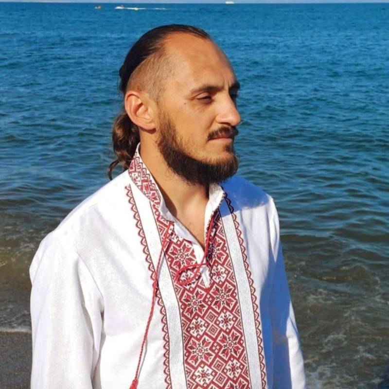 https://saymehi.com dating Artem in Ukraine