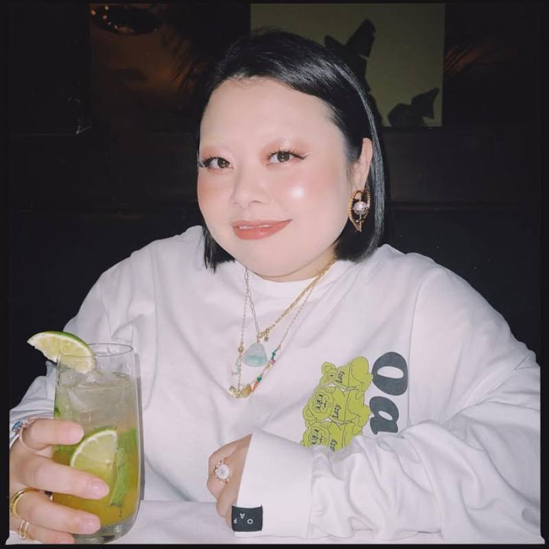 Helene dating