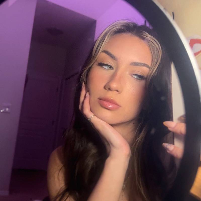 VictoriaWayne44754 dating