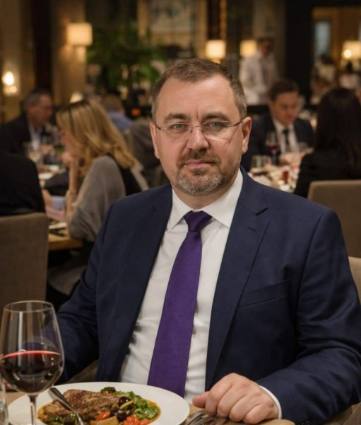 Francisz81547 dating