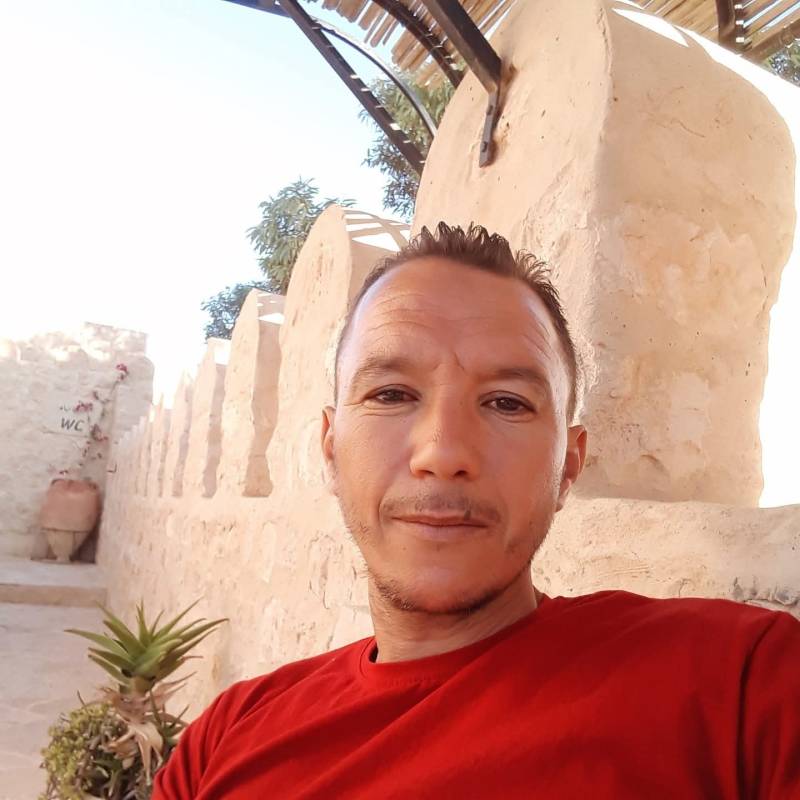 Karimwww85795 dating